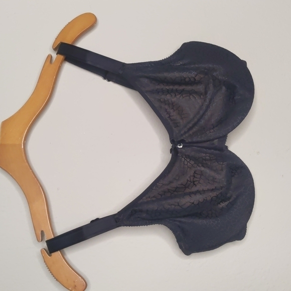 Chantelle Magnifique Full Bust Wirefree Bra Black 34F (DDD) - Picture 4 of 10